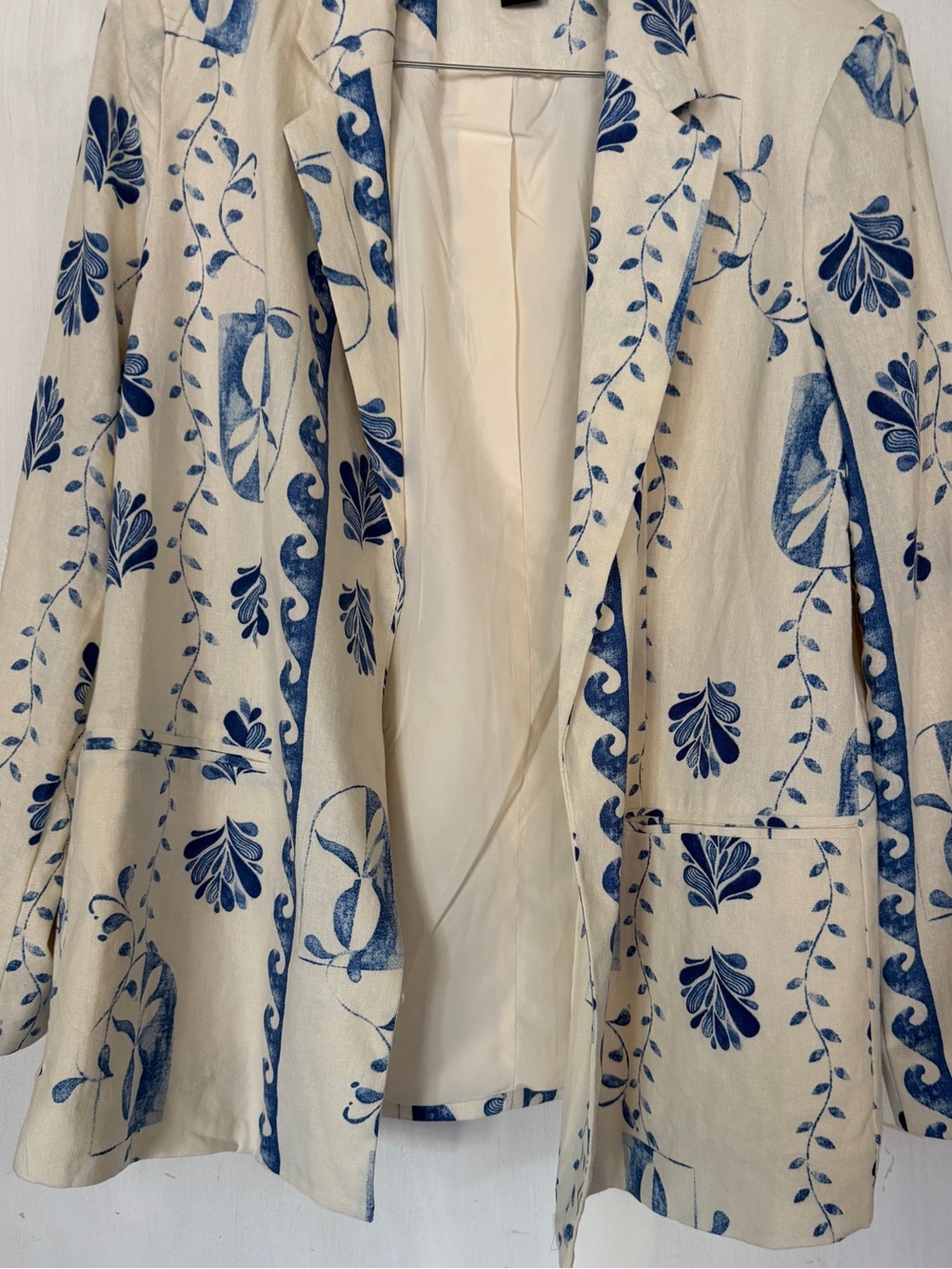 Tahari Cream Blazer with Blue Floral Print